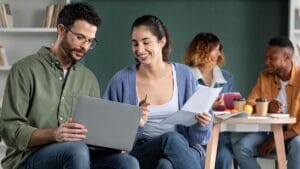 ¿Qué estudios debo tener para ser docente universitario en Colombia?