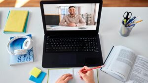 Formación técnica y nuevas tecnologías: programas con enfoque en empleabilidad futura