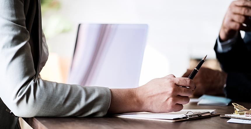Qué aprenderás en un diplomado en derecho laboral para no abogados