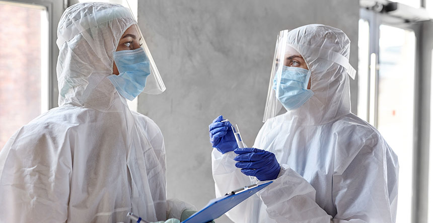 Curso de bioseguridad: aprende a prevenir riesgos en entornos clínicos
