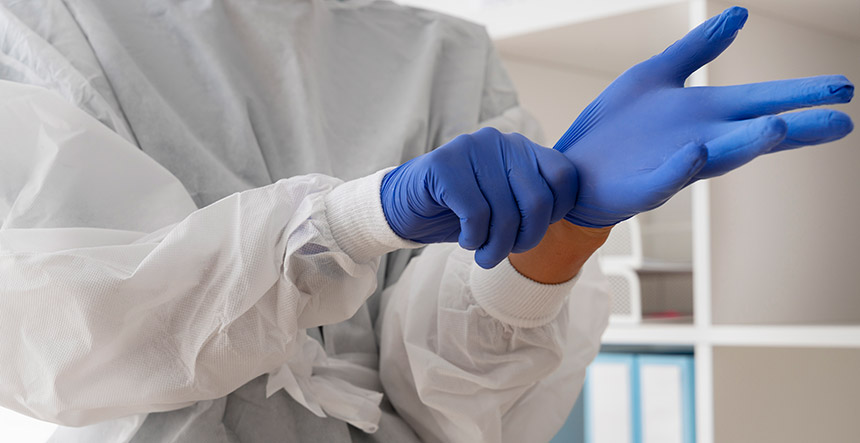 Curso de bioseguridad: aprende a prevenir riesgos en entornos clínicos