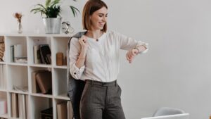 Hábitos profesionales desde la universidad: checklist de transición laboral