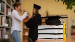 Universidad y alumni empleo