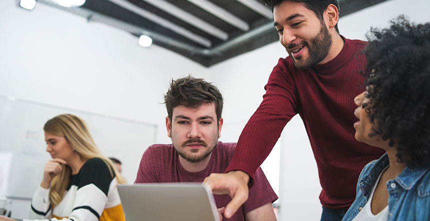 participar en hackathons