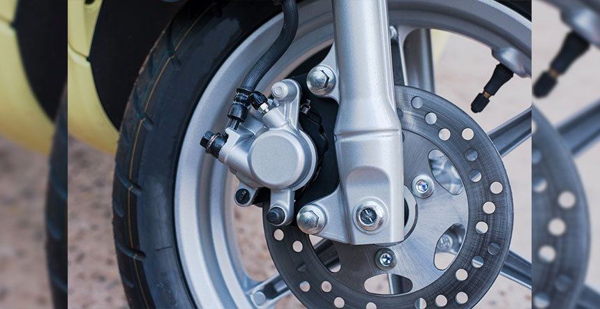  sobre el sistema de freno combinado en motos