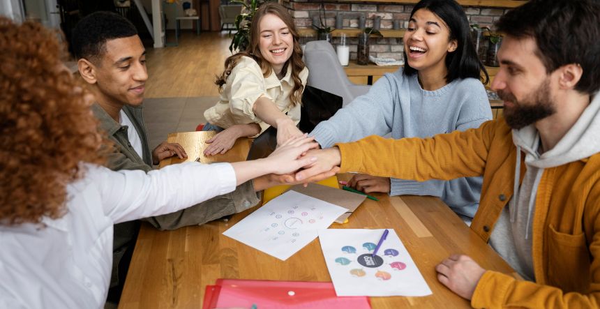 Voluntariado estratégico: cómo elegir proyectos que sumen a tu perfil profesional