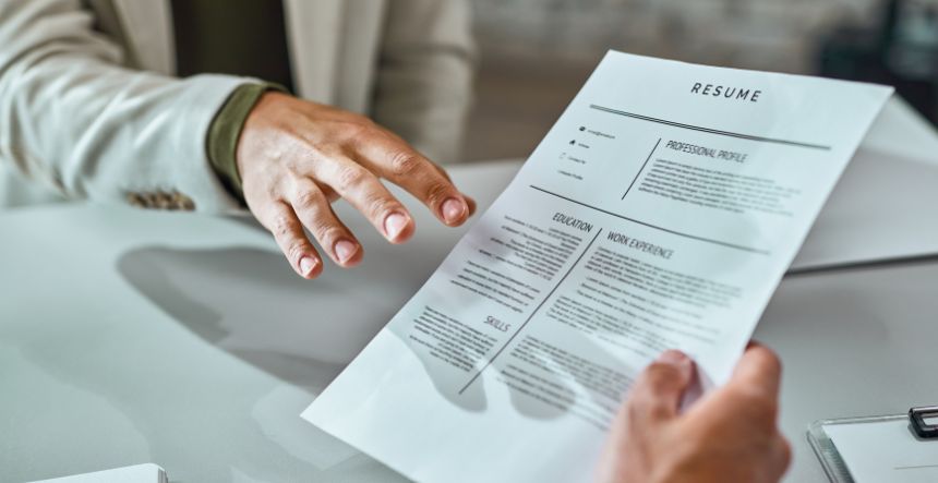 Voluntariado estratégico: cómo elegir proyectos que sumen a tu perfil profesional