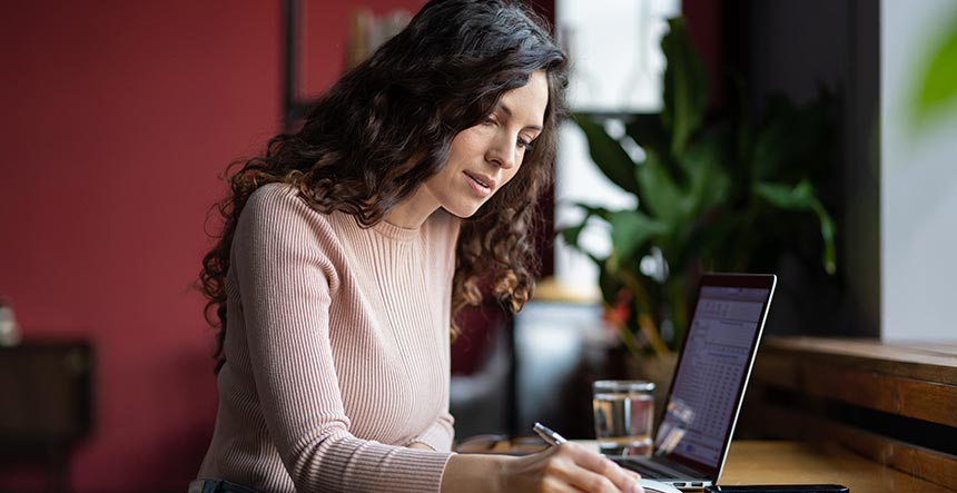 investigar de una empresa antes de aceptar tu primer empleo