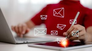 newsletters, cursos y blogs tecnología