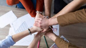 Voluntariado estratégico: cómo elegir proyectos que sumen a tu perfil profesional