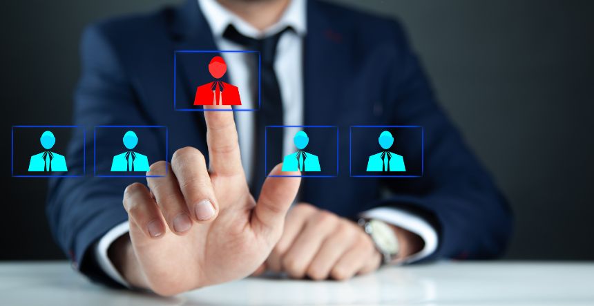 Brechas comunes en tu perfil: cómo cerrar diferencias de idiomas, tecnología y experiencia