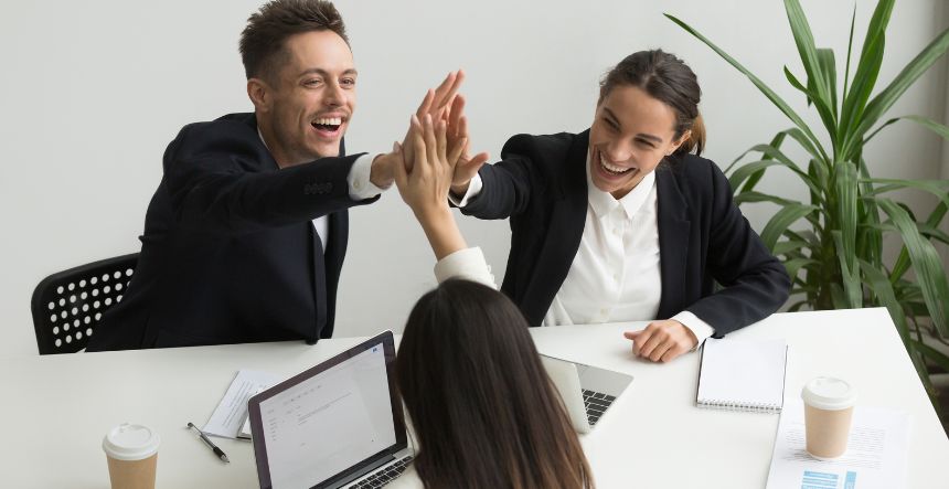 Ética profesional inicial: cómo manejar dilemas comunes y tomar decisiones