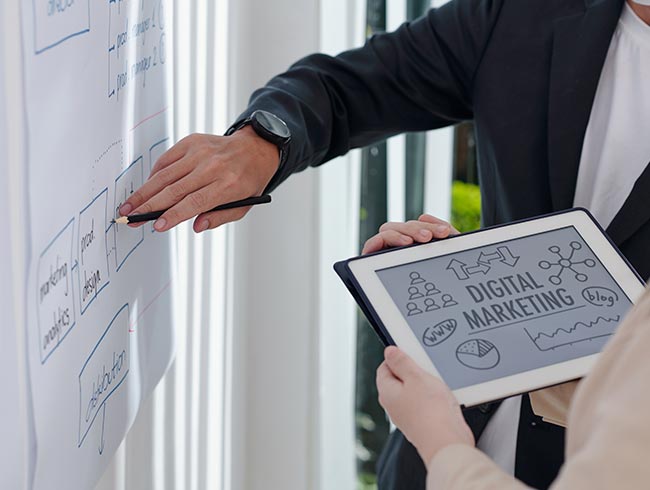 Diplomados virtuales gratis Growth Marketing & Operaciones de Contenido con IA