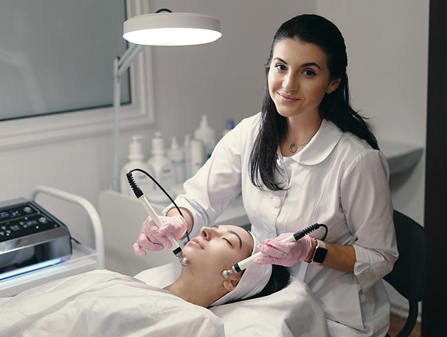 Diplomados virtuales gratis Cosmetología avanzada y tecnología estética