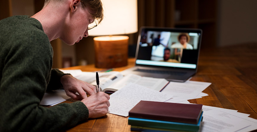 Cursos Virtuales Certificados desde los 14 Años: Opciones Reales